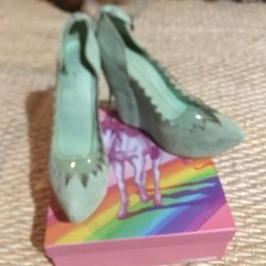 NEW Green Jeffrey Campbell Wedges SIze 10